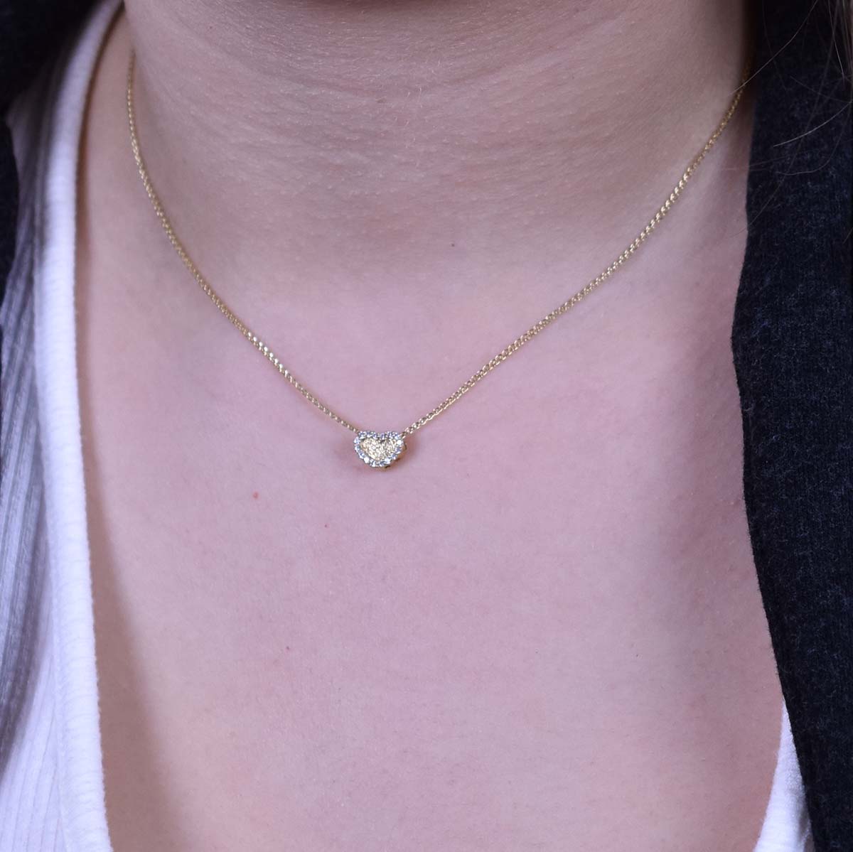 Χρυσό κρεμαστό καρδιά με ζιργκόν